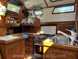 Fair Weather Mariner 39'