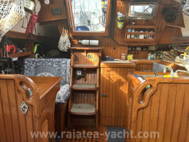 Fair Weather Mariner 39'